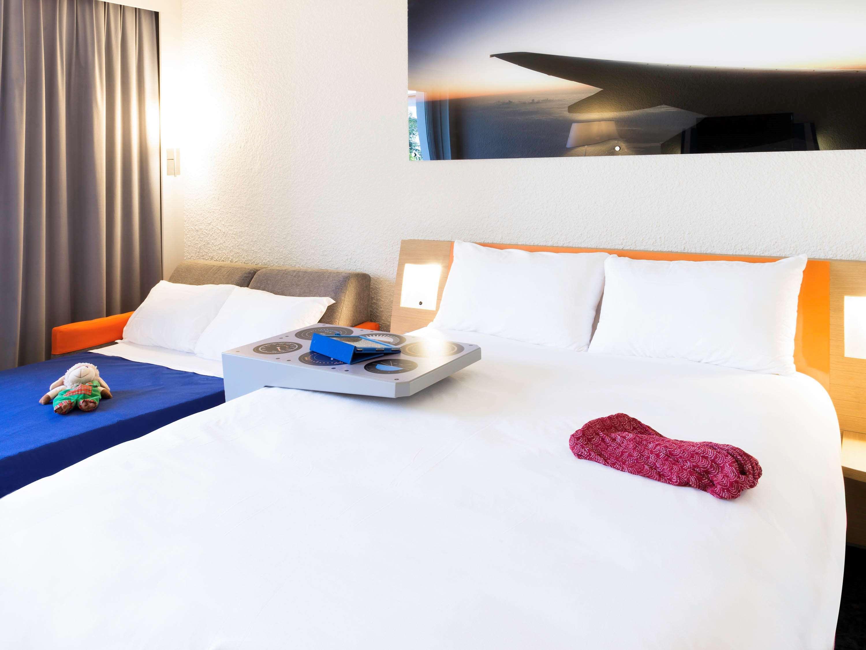 Hotel ibis Styles Marseille Aéroport Vitrolles  Exterior foto