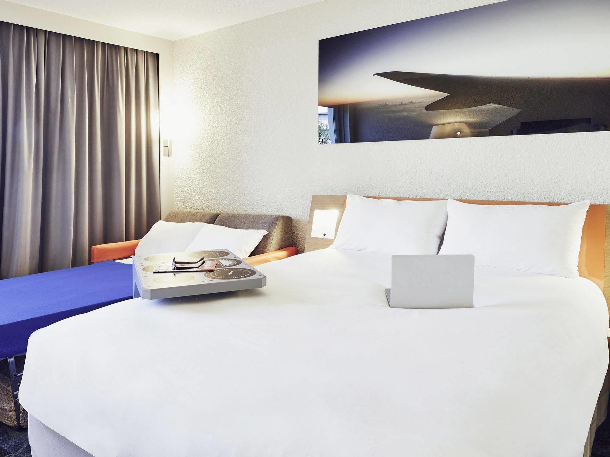 Hotel ibis Styles Marseille Aéroport Vitrolles  Exterior foto